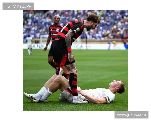 弗拉门戈球员遭持枪抢劫未遂妻子控诉生活在恐惧之中